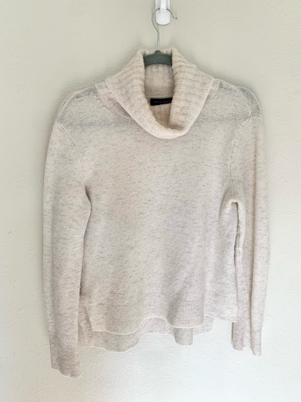 Banana Republic Wool Alpaca blend turtleneck sweater